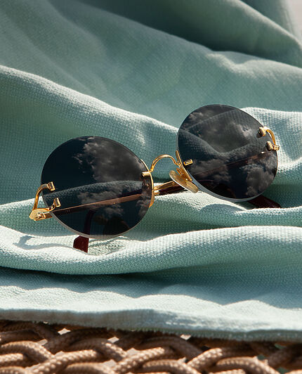 Vintage Sunglasses: 70s , 80s & 90s era glasses and sunglasses